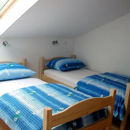 Apartmaji Kuscar Volce